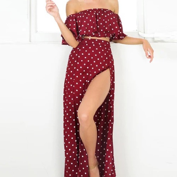 Polka Dot Ruffle Crop Top With Split Skirt - Picture 11 of 14